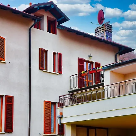 Easy Welcome Casa Claudia Apartment *